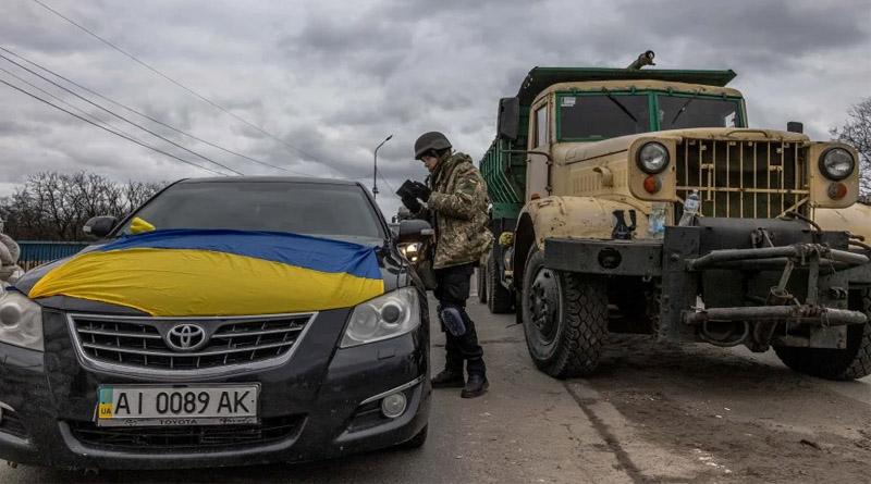 Військовослужбовець має можливість зареєструвати автомобіль на своє ім'я. Аналітики про облік гуманітарних транспортних засобів.  
3 листопада 2024 року.